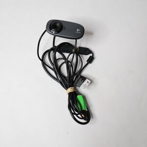 Logitech HD 720p Webcam‎ with Integrated Microphone and Clip Mount